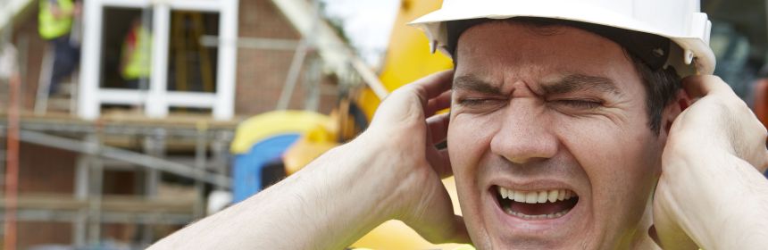 Điếc tai nghề nghiệp thường xảy ra với những người phải thường xuyên làm việc trong môi trường ồn ào